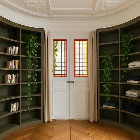 Plant-filled Haven Near Luxembourg Gardens * Paris